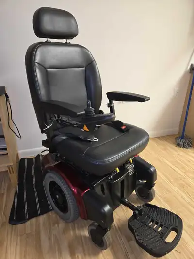 SHOPRIDER NAVIGATOR Power Wheelchair Excellent Condition Runs perfect Purchased 2 yrs ago Text Lisa...