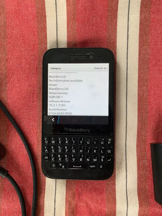 BlackBerry Q5  (8GB-Unlocked) GSM Dual-Core OS 10.2  Cell Phone in Cell Phones in City of Toronto - Image 6