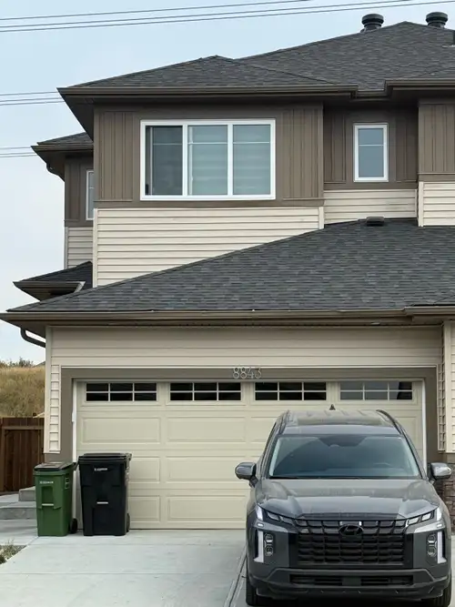Nestled in the vibrant community of Creekwood Chappelle, South West Edmonton, this stylish duplex of...