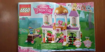 Like new- barely used, in excellent condition. Complete- all parts accounted for- with the original...