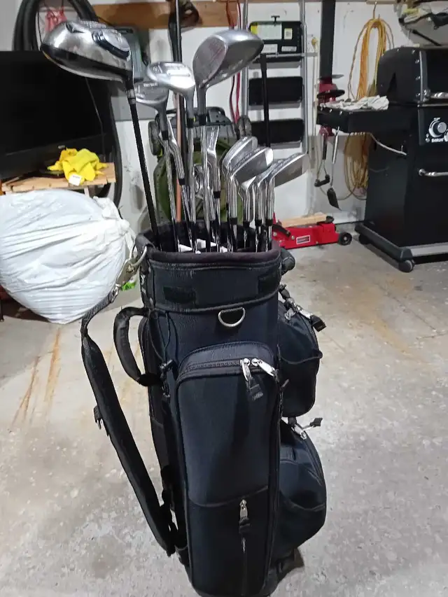 Set of golf clubs in Golf in Hamilton - Image 3