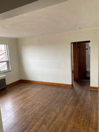 1 bedroom apartment for June 1