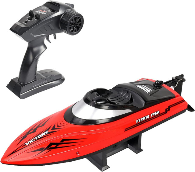 High Speed RC Boat - New in Toys & Games in City of Toronto