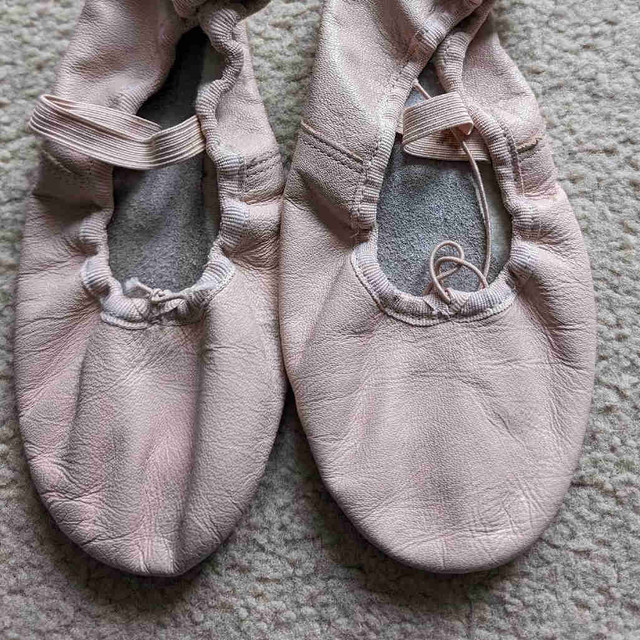 Real leather Ballet slippers size 13 - 1 US in Kids & Youth in Ottawa
