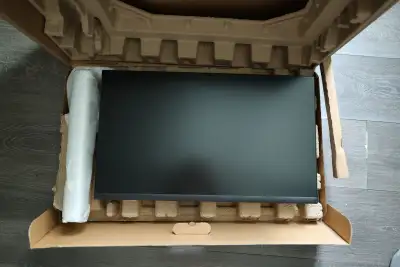 Dell P2422H 24" IPS FHD Monitor New Open Box Complete, View more