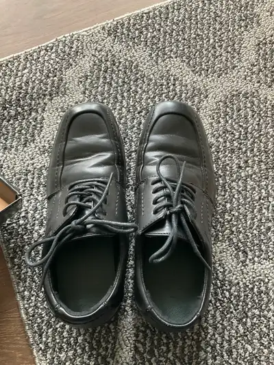Boys size 7 dress shoes, View more
