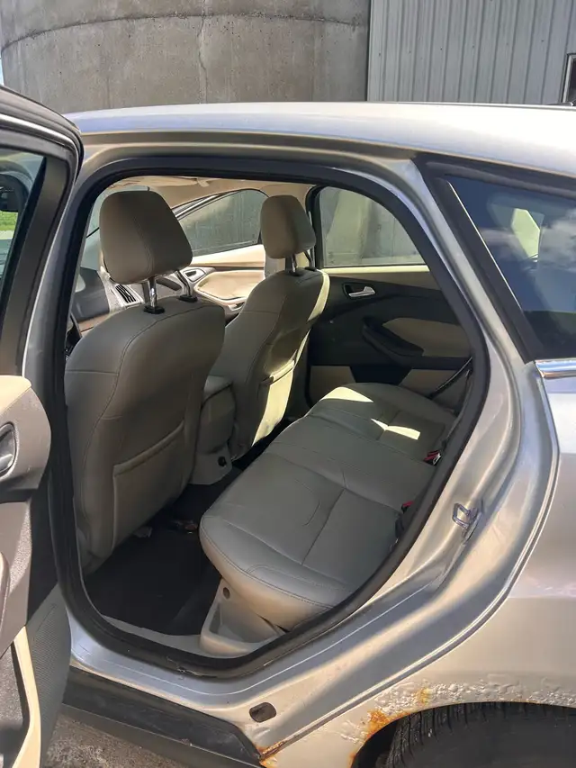2012 Ford Focus SEL “AS IS”527572016206991366