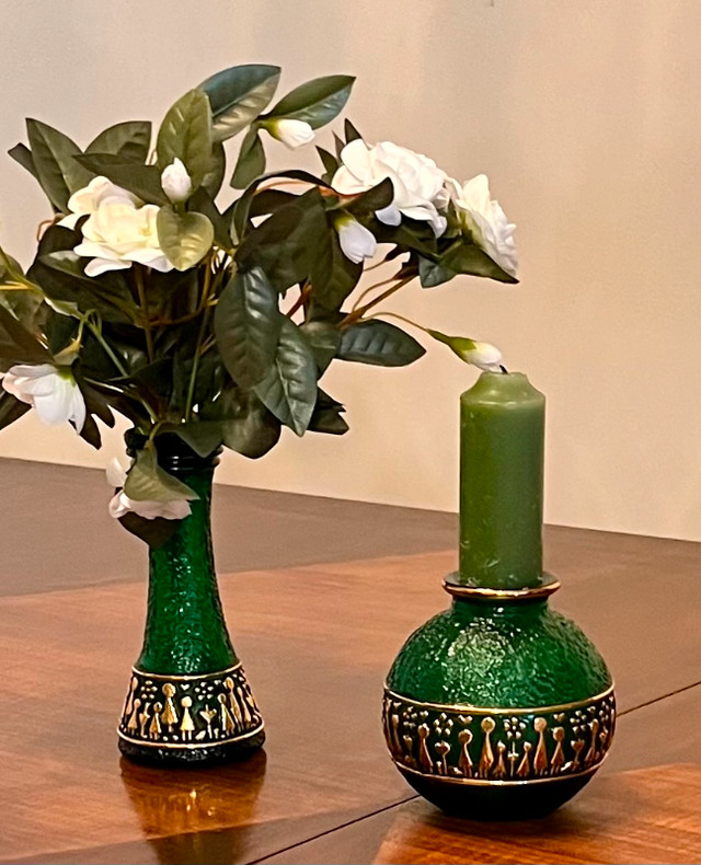 Vases verts avec motif en or dans Art et objets de collection  à Laval/Rive Nord