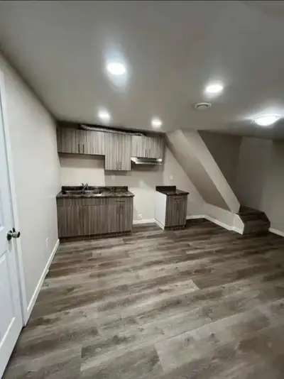 Basement with seperate entrance for rent