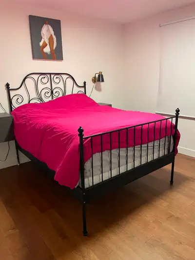 Lit IKEA double base + matelas, View more