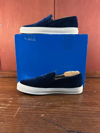 Nine West Womens NWONOSHA Velvet Navy Slip on Sneaker  Size 10M, View more
