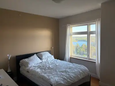 Fully Furnished room available for rent. Close to bus stops, and minutes from Halifax Shopping Centr...