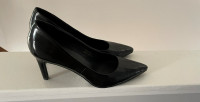 Le Chateau - Brand New Classy Black Leather Pump