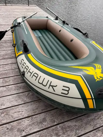 It’s summer time! With Brand new hand pump. 35$ value. I am selling my Intex Seahawk 3 inflatable bo...