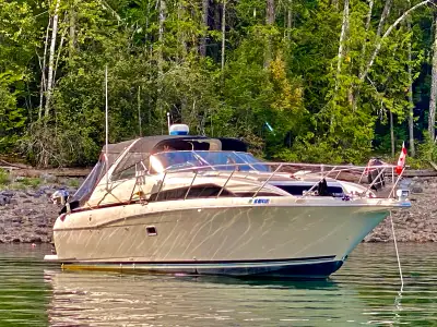 Twin 7.4 Horizons 200 hrs on starboard engine and Bravo 2 600 hrs on Port engine and Bravo 2 Windlas...
