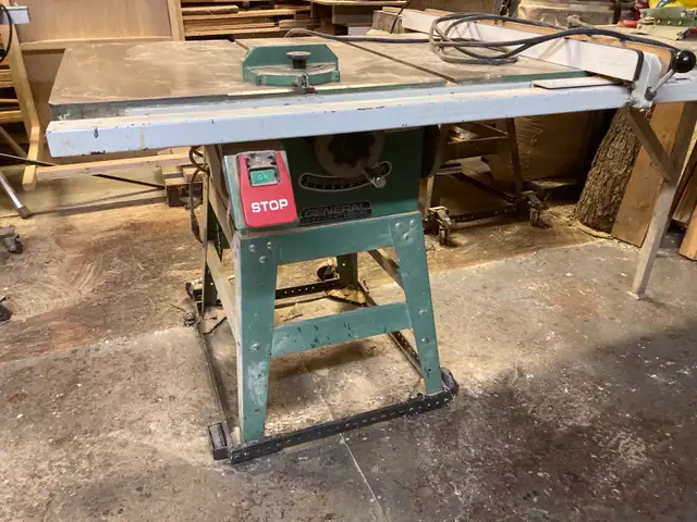 10 inch GENERAL International table saw in Power Tools in Gatineau - Image 2