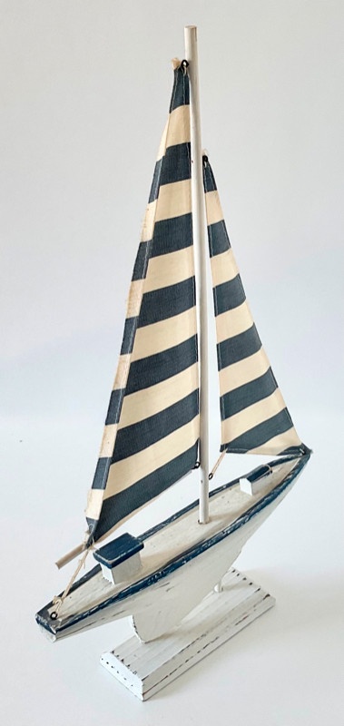 Collection Décoration Bord de mer Voilier bois peint-coton rayé dans Art et objets de collection  à Lévis - Image 3