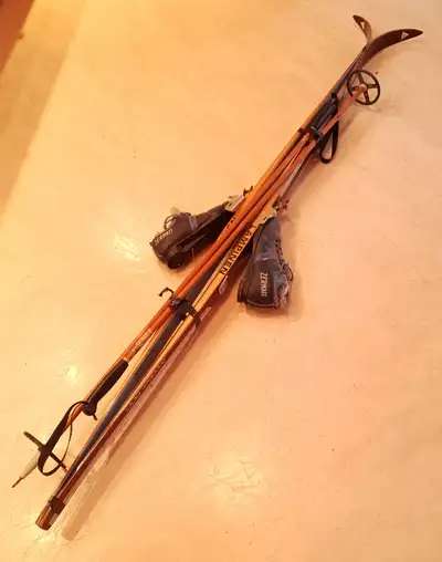 Ski de fond Vintage, View more
