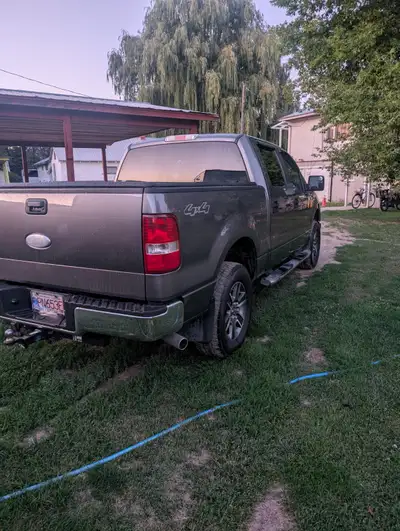 2008 ford f 150 4.6 2V Needs exhaust manifolds Well maintained Have winter and summer tires on rims...