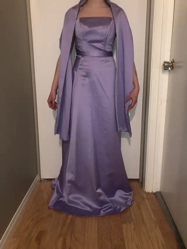 Grad/Bridesmaid Dress in Women's - Dresses & Skirts in Red Deer - Image 4
