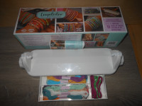 Spinning loom bracelet kit