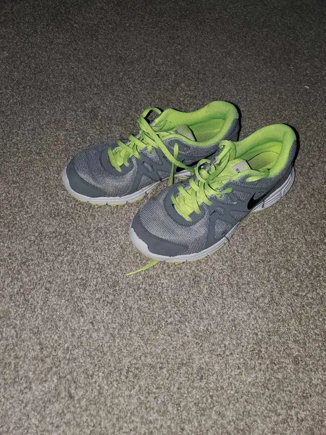 Nike runners 62863263903875121