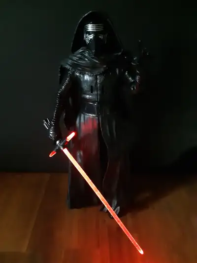 I'm Selling a mint condition Disney Store Exclusive Star Wars The Force Awakens Kylo Ren 14 1/2" Tal...