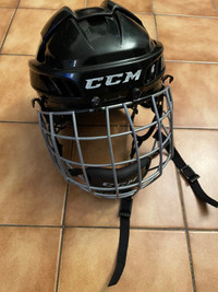 Casque de hockey CCM HT11K Pro avec grille excellent état