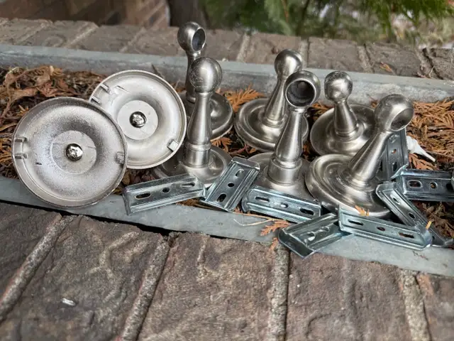 6 High End Satin Nickel Bathroom Towel Bar Brackets in Plumbing, Sinks, Toilets & Showers in Regina - Image 6
