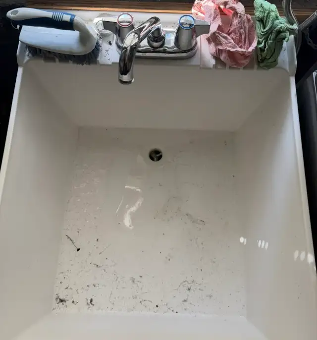 cleaning services467776901229455362