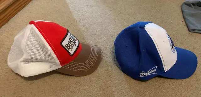 Baseball and hockey caps in Men's in Oshawa / Durham Region - Image 4