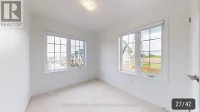 Room for Rent in North Oshawa  ( Girls only)