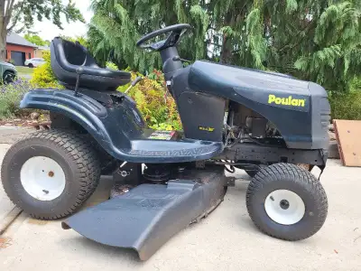 Tracteur à gazon- Poulan 10.5 hp 38po, View more