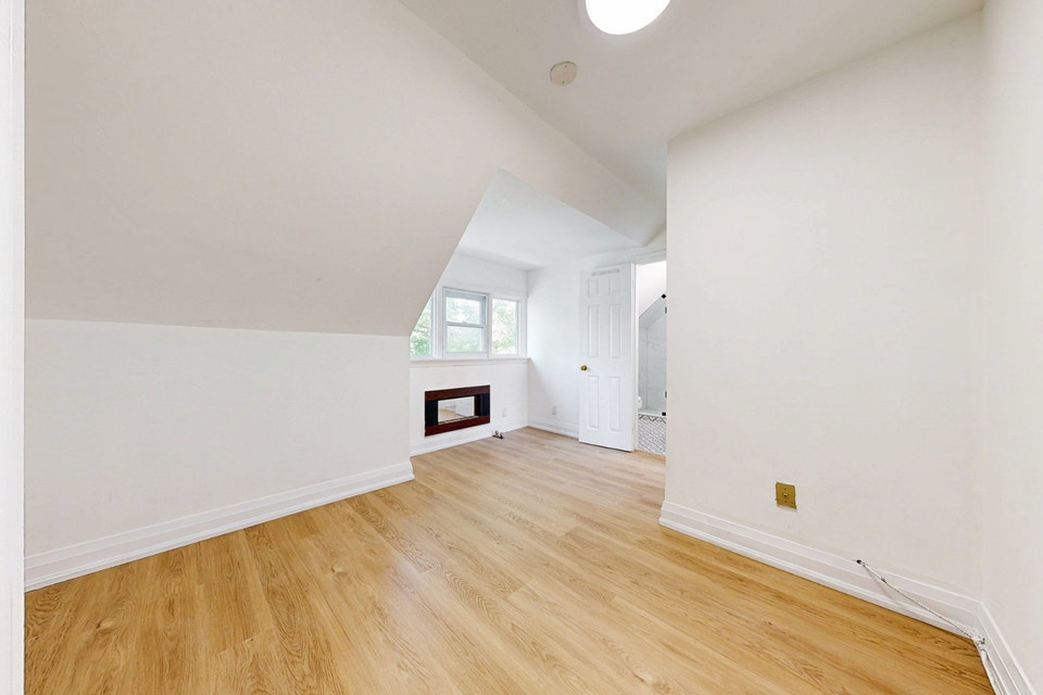 The Beaches One Bedroom One Bath  Apartment For Rent 5