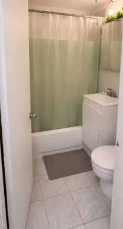 Lease transfer! Cozy 1-bedroom apartment for rent in the heart of Montreal – Downtown area. Address:...