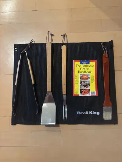 BBQ Utensil Set & Recipe Book  - Ensemble Utensiles Pour BBQ, View more