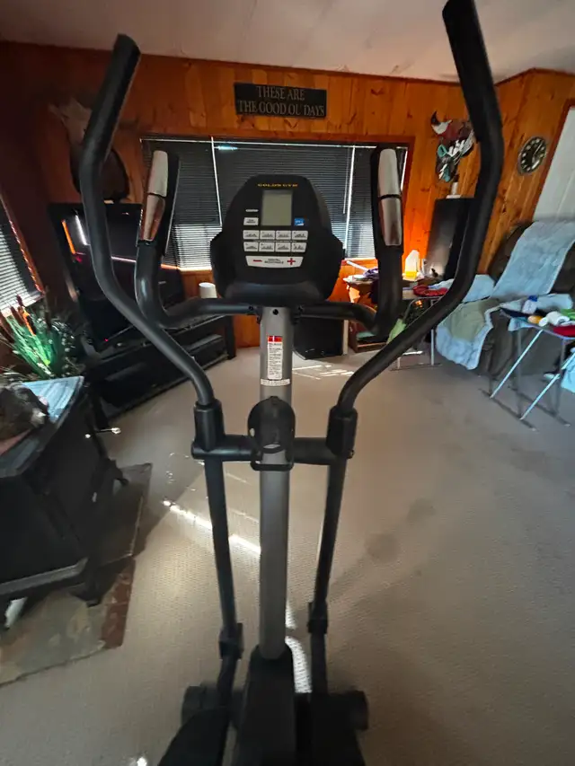 Golds Gym Elliptical Trainer