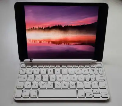 ipad mini 256gb + clavier + stylo, View more