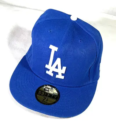 Los Angeles Dodgers New Era 7 5/8 Baseball Hat / Cap / New, View more