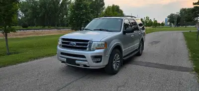 Up for sale is my 2017 Ford Expedition 8 seater Has fresh saftey Recent services include New windshi...