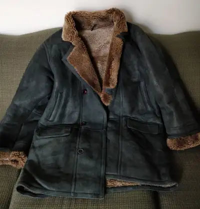 Shearling coat XL, View more