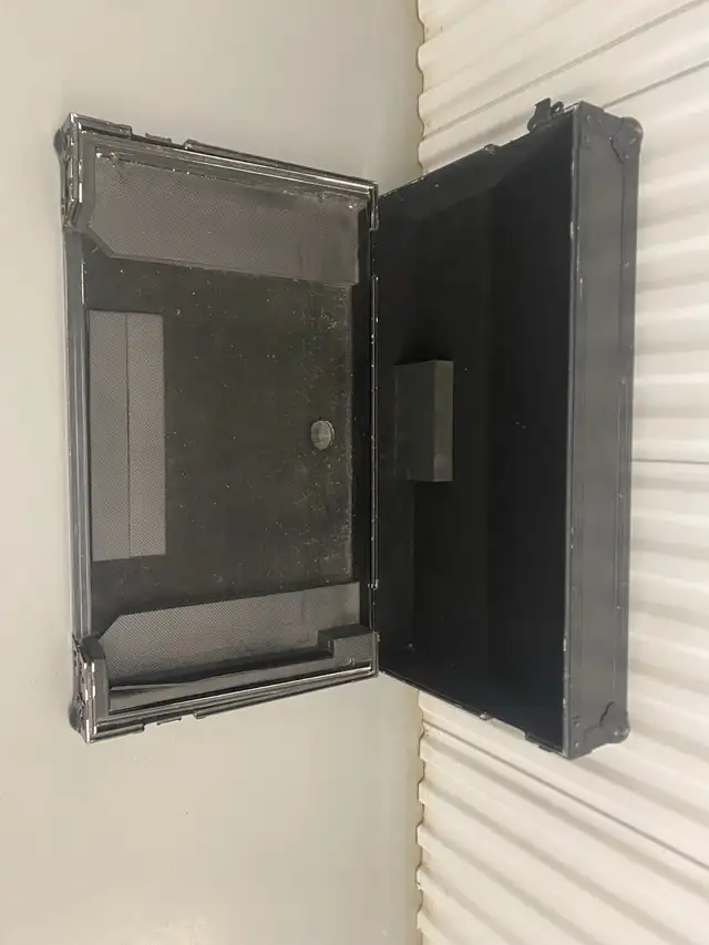 odyssey dj  controller case  in Performance & DJ Equipment in City of Toronto - Image 3