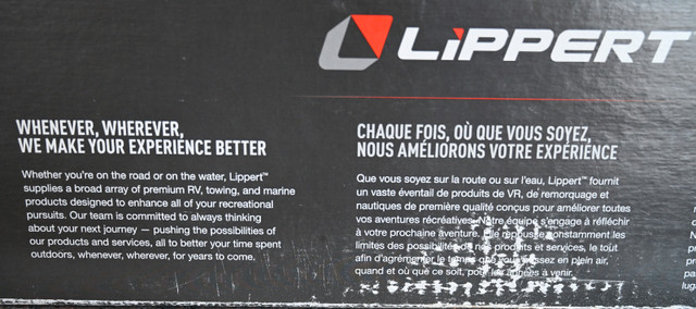 Lippert 24” Radius Single Manual Step LNIB  for RV or Trailer in RV & Camper Parts & Accessories in Sarnia - Image 4