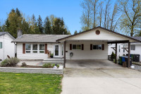4BED/3BATH $1,220,000 SINGLE FAMILY HOME IN ABBOTSFORD