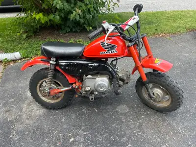 Great condition 1983 Honda Z 50 everything works great super fun bike to teach the kids to ride open...