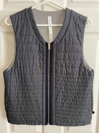 Lululemon light bright running vest as new small