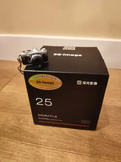 BNIB Sealed SG-Image 25mm F1.8 X mount Silver, View more