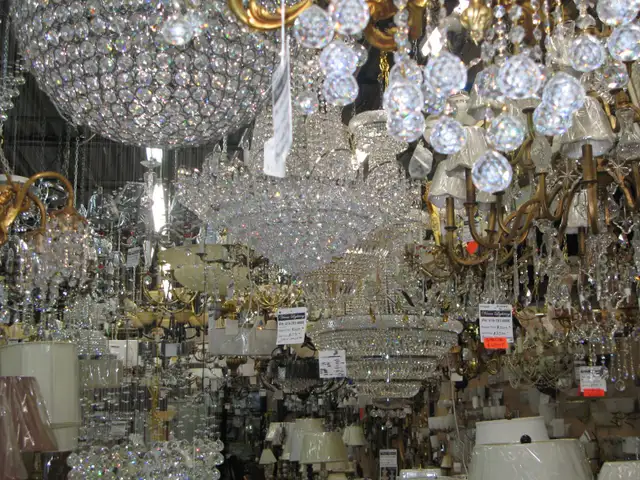 FINAL SALE OF LIGHTING STORE CONTENTS – AT LOW, LOW, PRICE !!! in Other Business & Industrial in City of Toronto - Image 4