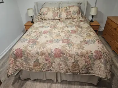 QUEEN COMFORTOR SET, View more