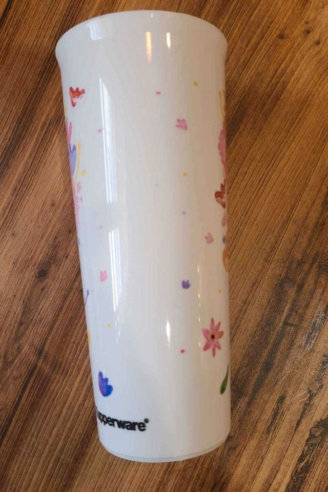 Tupperware Tumbler in Kitchen & Dining Wares in Hamilton - Image 3